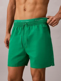 Calvin Klein Medium Badeshorts mit Tunnelzug – CK Essentials^Herren BademodeFrisch Eingetroffen