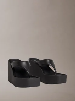 Calvin Klein Melia - Plateau-Keilsandaletten aus Leder^Damen SandalenFrisch Eingetroffen