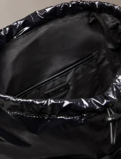 Calvin Klein Metallischer Nylon-Rucksack mit Klappe^Damen Taschen