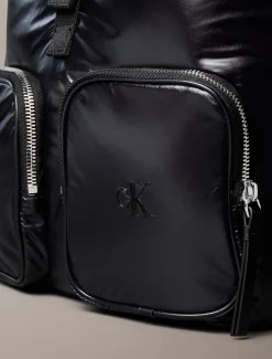 Calvin Klein Metallischer Nylon-Rucksack mit Klappe^Damen Taschen