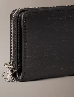 Calvin Klein Metallisches Portemonnaie mit Monogramm und Reißverschluss^Damen Geldbörsen & Etuis