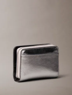 Calvin Klein Metallisches Portemonnaie mit Monogramm und Reißverschluss^Damen Geldbörsen & Etuis