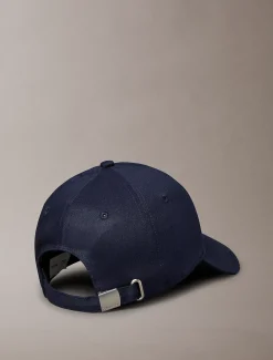 Calvin Klein Monogramm-Kappe mit glänzender Stickerei aus Moiré^Damen Hüte & MützenFrisch Eingetroffen