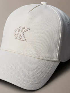 Calvin Klein Monogramm-Kappe mit glänzender Stickerei aus Moiré^Damen Hüte & MützenFrisch Eingetroffen