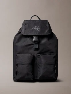 Calvin Klein Nylon-Rucksack mit Monogramm-Logo und Klappe oben^Herren RucksäckeFrisch Eingetroffen|Taschen