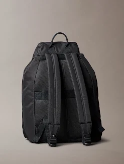 Calvin Klein Nylon-Rucksack mit Monogramm-Logo und Klappe oben^Herren RucksäckeFrisch Eingetroffen|Taschen