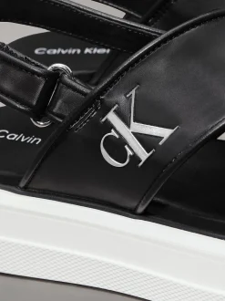 Calvin Klein Plateau Sandalen aus Satin für Kinder^Kinder Schuhe|Schuhe