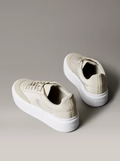 Calvin Klein Plateau-Sneakers aus Leder mit charakteristischem Logo^Damen SneakerFrisch Eingetroffen