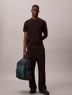 Calvin Klein Praktischer runder Rucksack mit Streifenmuster und Reißverschluss^Herren RucksäckeFrisch Eingetroffen|Taschen