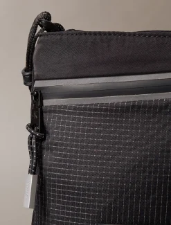 Calvin Klein Praktisches Flat Pack mit Reißverschluss und Streifenmuster^Herren Umhängetaschen & Schultertaschen|Taschen