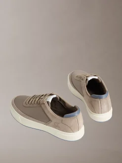 Calvin Klein Premier – Sneakers aus Wildleder mit charakteristischem Logo^Herren SneakerFrisch Eingetroffen