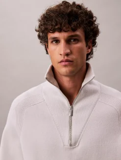 Calvin Klein Pullover mit 1/4-Reißverschluss aus technischem Strick^Herren Strickdesigns