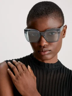 Calvin Klein Rechteckige Sonnenbrille CK23508S^Damen Sonnenbrillen