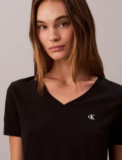 Calvin Klein Relaxed Monogram-T-Shirt mit V-Ausschnitt^Damen T-shirts & Tops