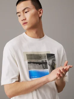 Calvin Klein Relaxed T-Shirt mit Foto-Print^Herren T-shirts