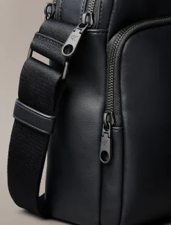 Calvin Klein Reporter Bag mit geprägtem Monogramm^Herren Umhängetaschen & Schultertaschen|Taschen