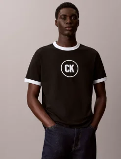 Calvin Klein Ringer-T-Shirt mit Logo-Grafik^Herren T-shirts
