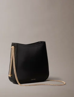 Calvin Klein Satteltasche mit Monogramm und Kettenriemen^Damen Umhängetaschen|Taschen