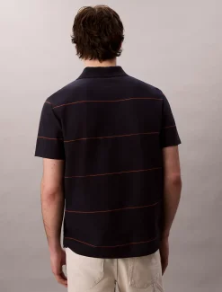 Calvin Klein Schlichtes Polo mit strukturiertem Streifenmuster^Herren Hemden & Poloshirts