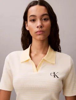 Calvin Klein Schmal geschnittenes Poloshirt mit Rippstrickstreifen^Damen T-shirts & Tops
