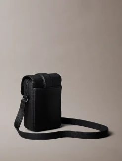 Calvin Klein Schmale Reporter Bag aus Leder^Herren Umhängetaschen & Schultertaschen|Taschen
