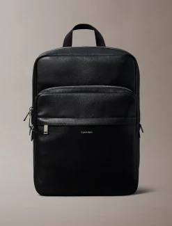 Calvin Klein Schmaler eckiger Rucksack mit Mikromuster^Herren RucksäckeFrisch Eingetroffen|Taschen
