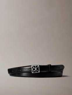 Calvin Klein Schmaler Ledergürtel mit Logo-Emblem^Damen Gürtel