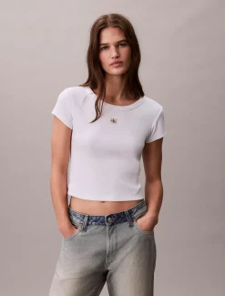 Calvin Klein Schmales Badge-T-Shirt aus gerippter Baumwolle^Damen T-shirts & Tops