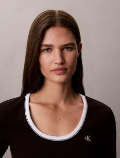 Calvin Klein Schmales geripptes T-Shirt mit offenem Rücken^Damen T-shirts & Tops