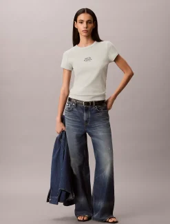 Calvin Klein Schmales Logo-T-Shirt aus gerippter Baumwolle^Damen T-shirts & Tops