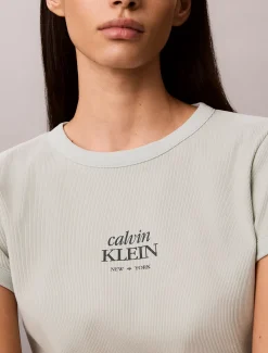 Calvin Klein Schmales Logo-T-Shirt aus gerippter Baumwolle^Damen T-shirts & Tops