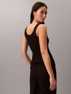 Calvin Klein Schmales Tanktop aus gerippter Baumwolle^Damen T-shirts & Tops