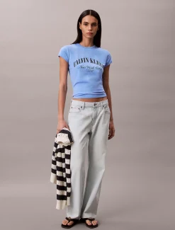 Calvin Klein Schmales T-Shirt mit Varsity-Logo^Damen T-shirts & Tops