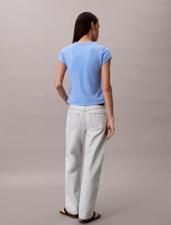 Calvin Klein Schmales T-Shirt mit Varsity-Logo^Damen T-shirts & Tops