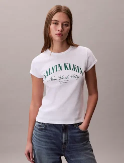 Calvin Klein Schmales T-Shirt mit Varsity-Logo^Damen T-shirts & Tops