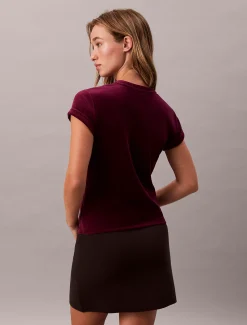 Calvin Klein Schmales Velours-T-Shirt mit grafischem Logo^Damen T-shirts & Tops