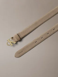 Calvin Klein Schnallengürtel aus Wildleder mit Monogramm^Damen Gürtel