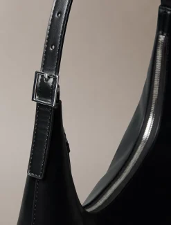 Calvin Klein Schultertasche aus glattem Leder mit Emblem-Logo^Damen Umhängetaschen|SchultertaschenFrisch Eingetroffen