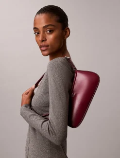 Calvin Klein Schultertasche mit kleinem Monogramm-Logo^Damen SchultertaschenFrisch Eingetroffen|Taschen