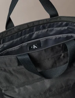 Calvin Klein Shopper aus Nylon mit klassischem Logo^Herren Umhängetaschen & Schultertaschen|Taschen