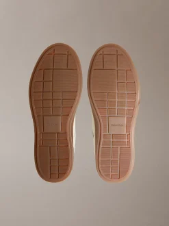 Calvin Klein Sneakers aus Leder mit charakteristischem Logo^Damen SneakerFrisch Eingetroffen