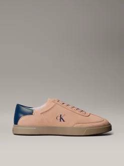 Calvin Klein Sneakers aus Wildleder mit charakteristischem Logo^Damen SneakerFrisch Eingetroffen