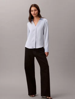 Calvin Klein Tailliertes Hemd aus gehämmertem Satin^Damen Hemden & Blusen