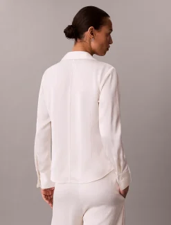 Calvin Klein Tailliertes Hemd aus gehämmertem Satin^Damen Hemden & Blusen