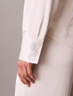 Calvin Klein Tailliertes Hemd aus gehämmertem Satin^Damen Hemden & Blusen