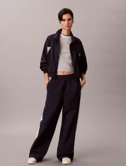 Calvin Klein Trainingshose aus Nylon mit relaxter Passform^Damen Hosen & Shorts