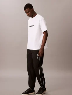 Calvin Klein Trainingshose aus Nylon mit relaxter Passform^Herren Hosen & Shorts