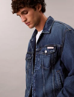 Calvin Klein Trucker-Jacke aus Denim im 90er Jahre Look^Herren Jeansjacken|JackenFrisch Eingetroffen