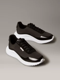 Calvin Klein Ultraleichte Sneakers mit verspiegelter silberner Lasche^Damen SneakerFrisch Eingetroffen