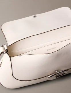 Calvin Klein Umhängetasche mit gravierter Klappe^Damen SchultertaschenFrisch Eingetroffen|Taschen